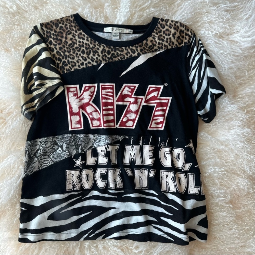 Alice + Olivia Jeans KISS Graphic Tee with Animal Print Medium - Picture 4 of 4